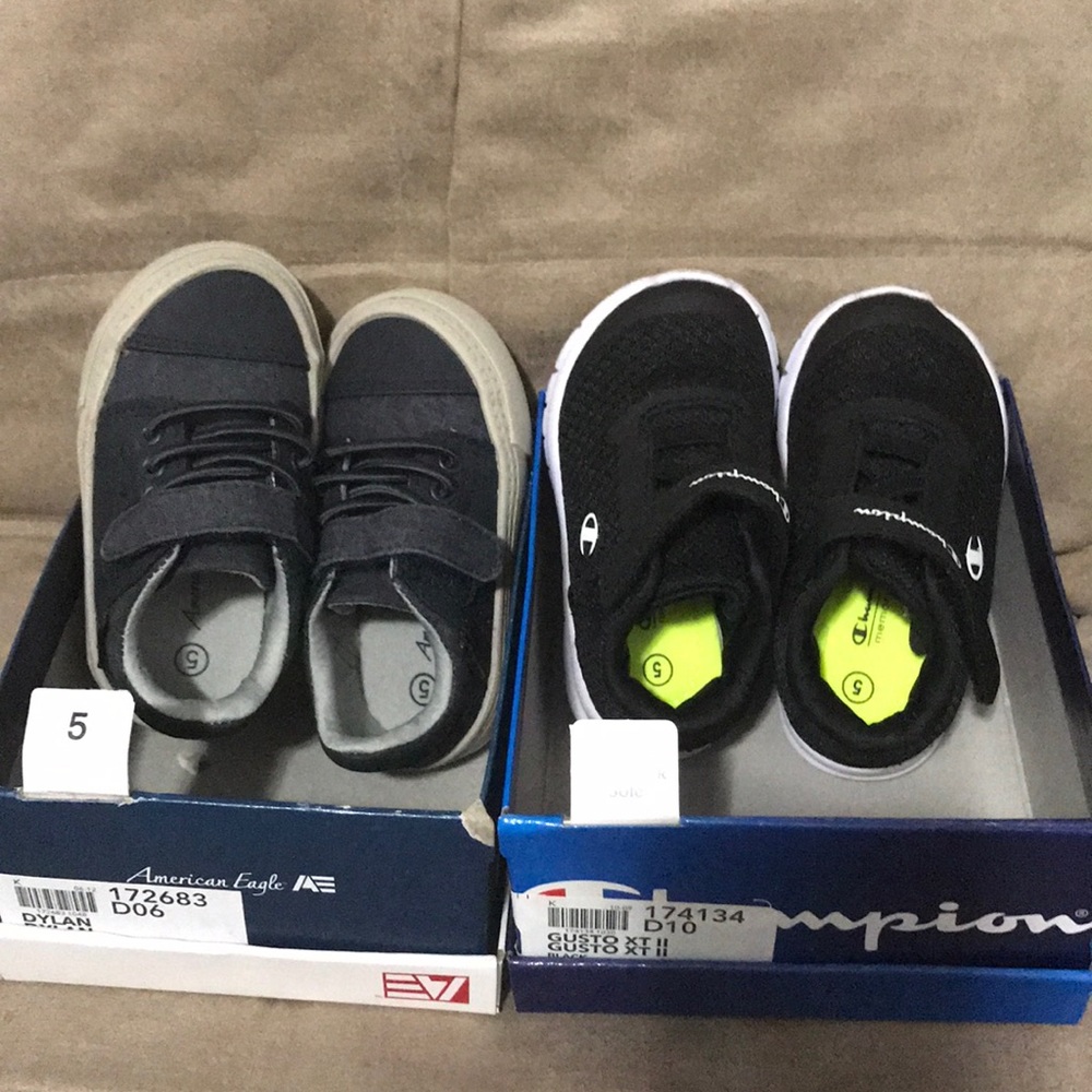 sold! Sold pair of sneakers new $16 size 5
